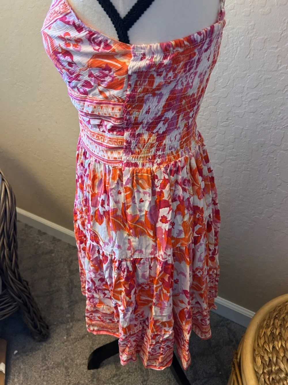 Dress - Picture 3 of 4